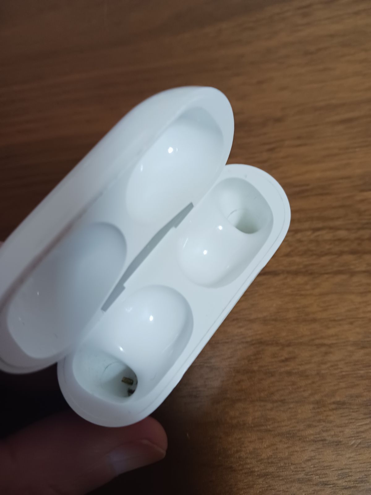 正規品）AirPods Pro 第1世代 充電ケースのみ A2190 刻印あり - メルカリ