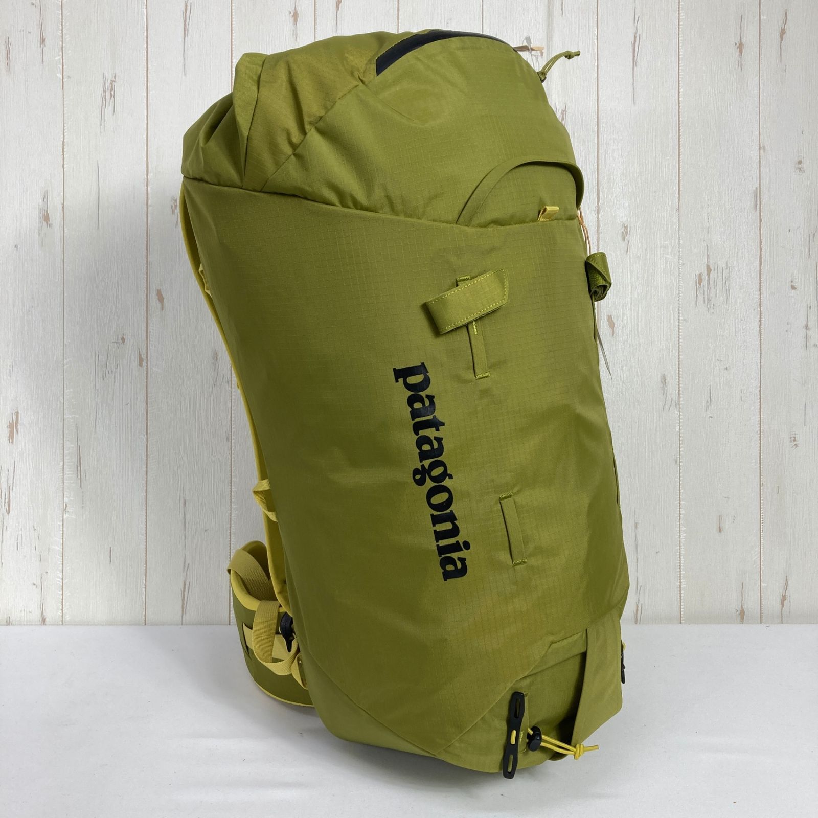 ?️Unisex M イエロー系 2025 Patagonia ( パタゴニア ) アセンジョニスト・パック 35L Ascensionist Pack 35L GRZG / Graze Green クライミングパック / アイスアックスホルダ 12,069円