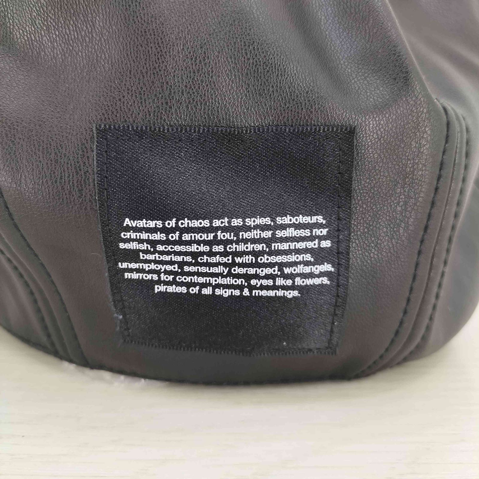ユリウス JULIUS 23ss シンセティックレザーベレー メンズ FREE - メルカリ