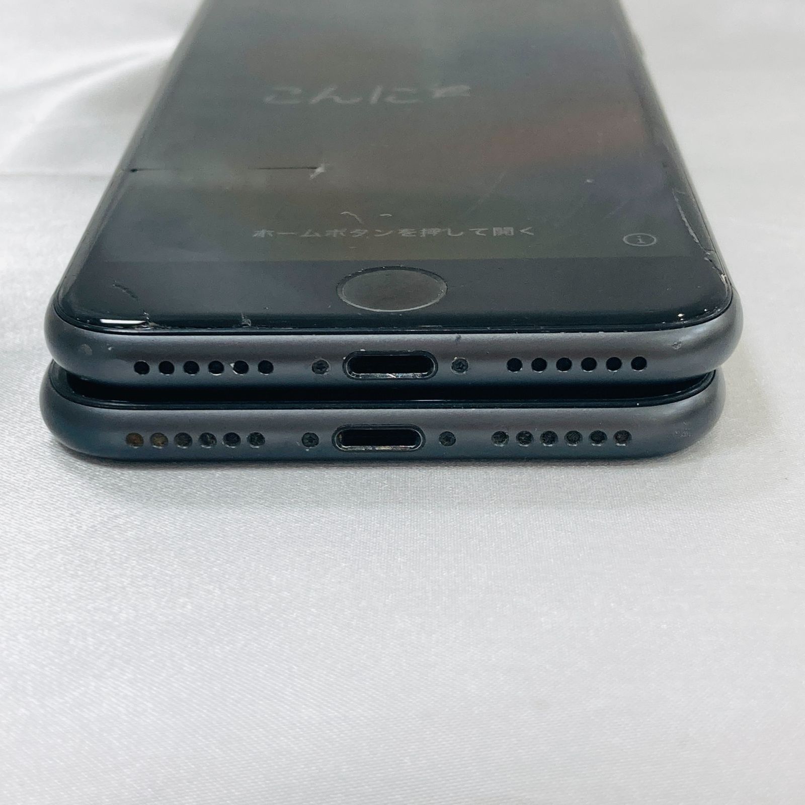 iphone8 64GB 本体 やや傷や汚れあり - メルカリ