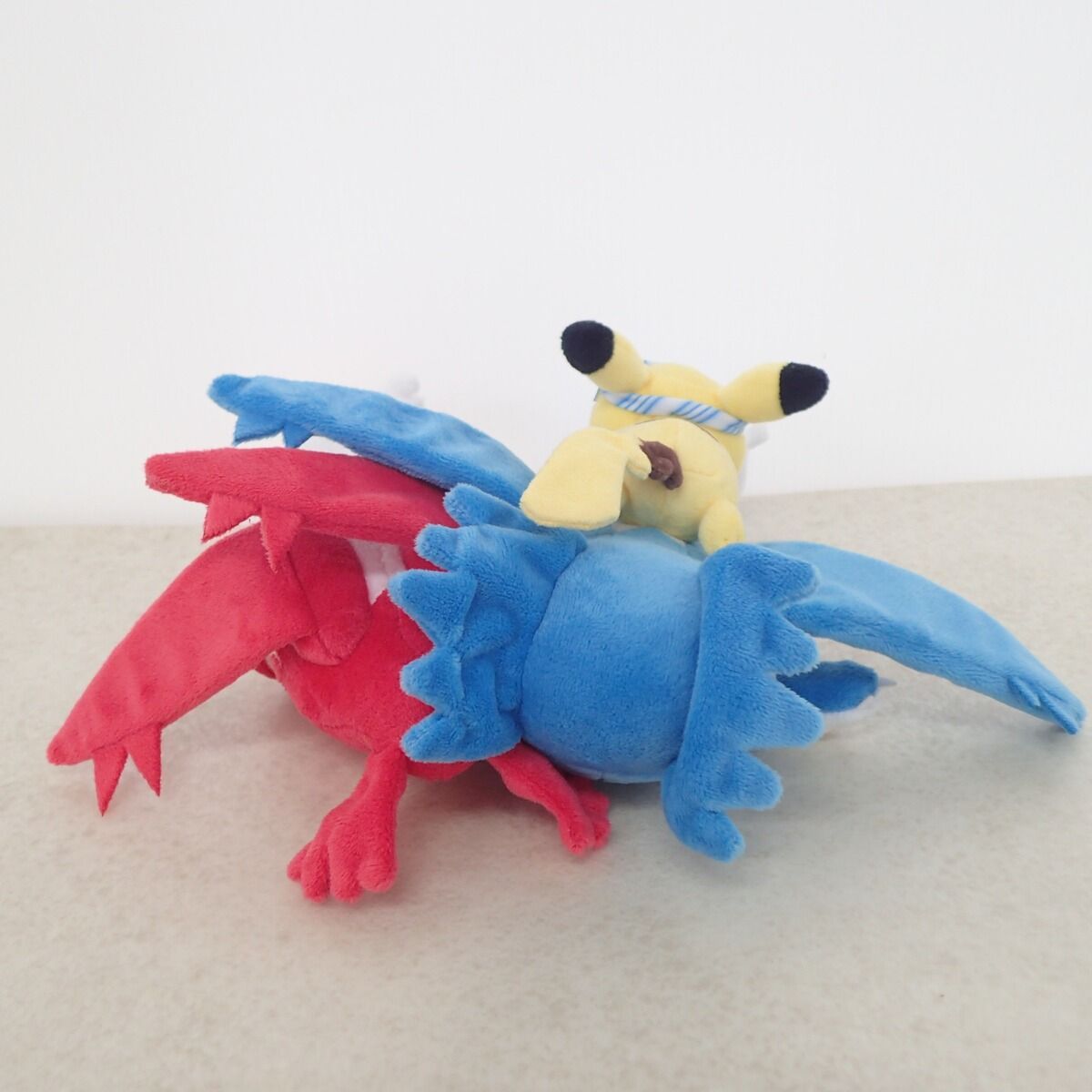 ポケモンセンター ぬいぐるみ ラティアスラティオスピカチュウ
