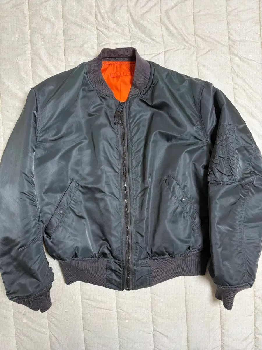 90s アルファ インダストリーズ ma-1 精密復刻