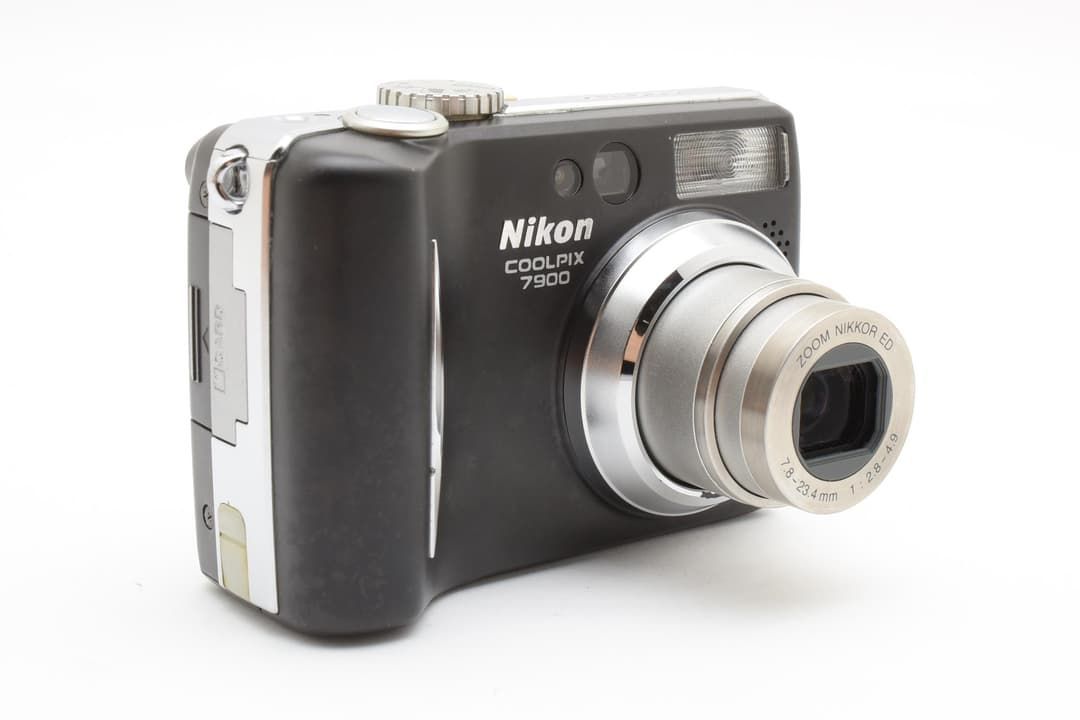 Nikon COOLPIX 7900 ブラック CCD デジカメ 290 - メルカリ
