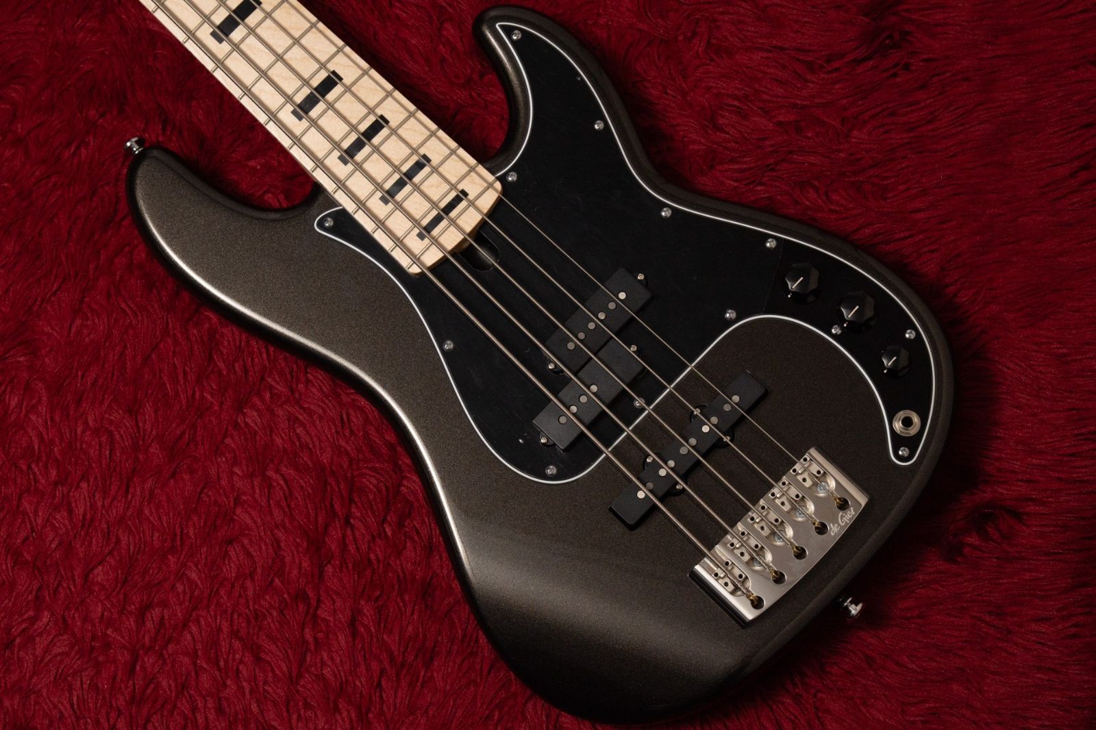【new】De Gier / Soulmate 5 PJ Galaxy Black 4.180kg #223【GIB横浜】エレキベース 426,800円