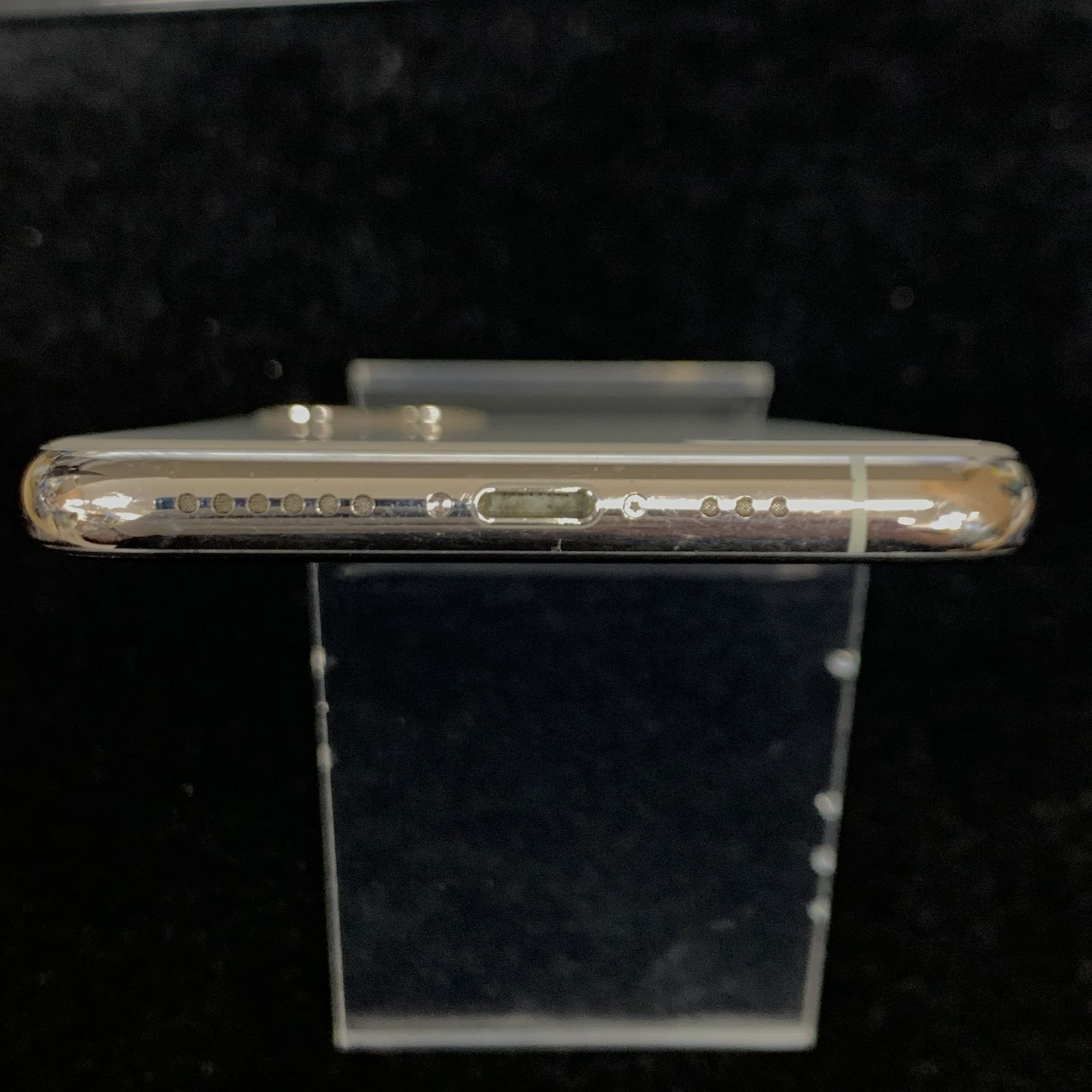 【中古】ドコモ iPhone 11 Pro 256GB シルバー【動確済み】 iPhone 11 Pro 256GB シルバー ドコモ版SIMフリー Apple - メルカリ