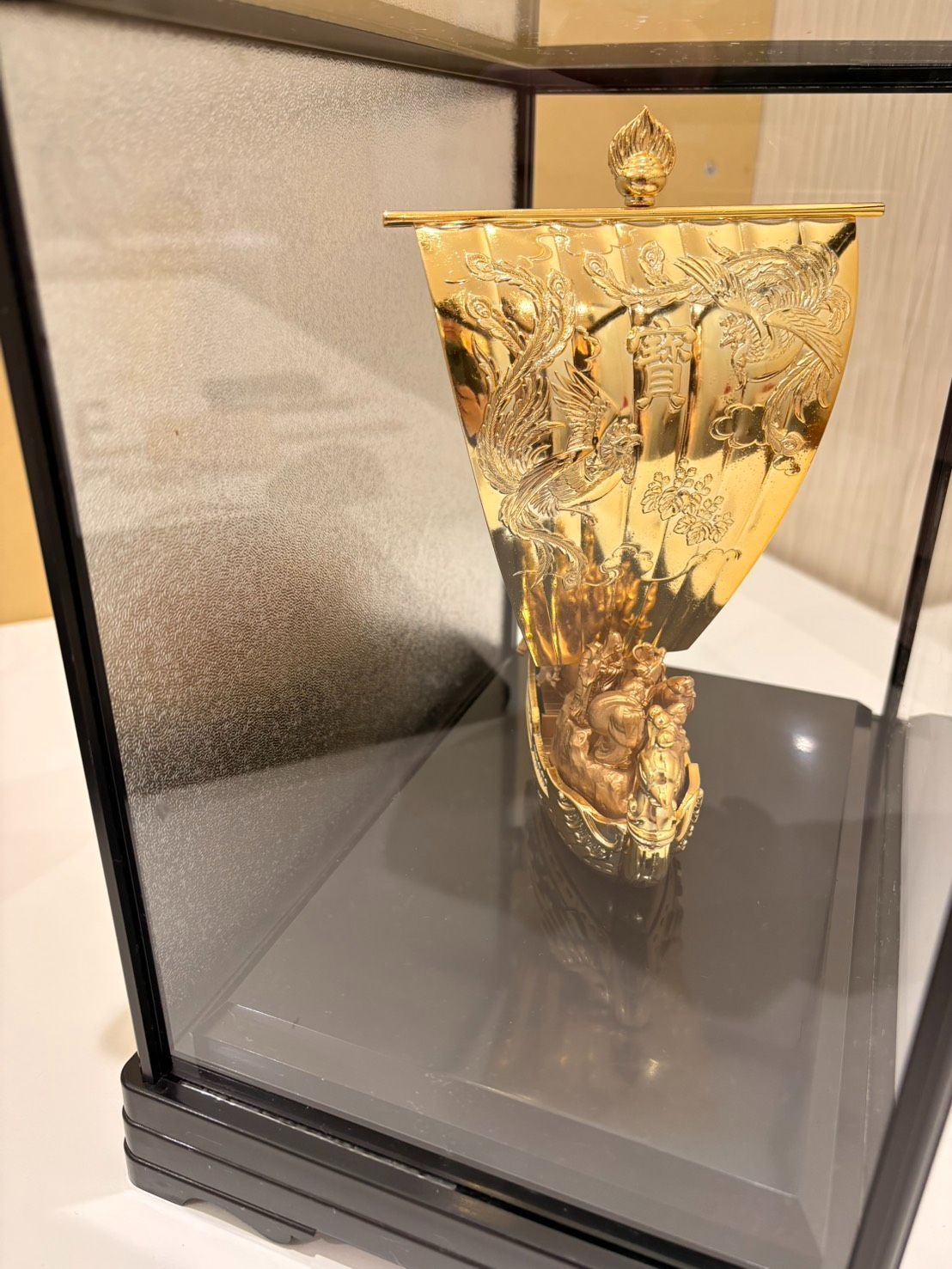 鳳凰宝船 進水記念 第十八明神丸 昭和56年 金色置物 ケース付 - メルカリ