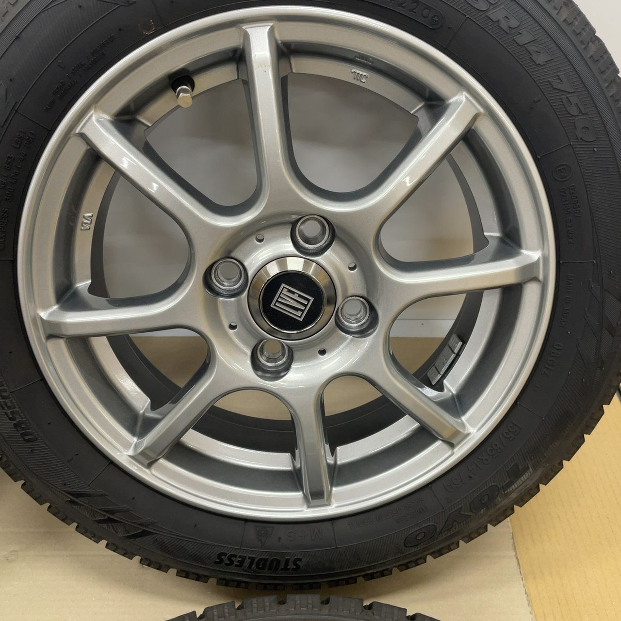 TOPY LVF 14インチ 4.5J +45 PCD100 4H TOYO OBSERVE GARIT GIZ 155