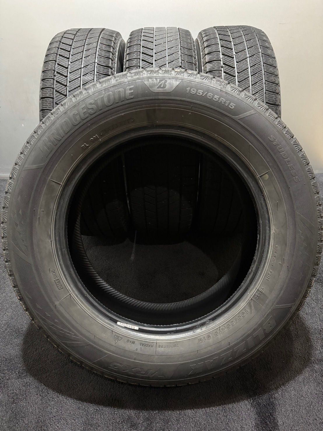 ノア ヴォクシー 195/65R15 スタッドレス ブリザック ブリヂストン ☆195/65R15 BRIDGESTONE/VRX3 21年製 スタッドレス 4本 ブリヂストン