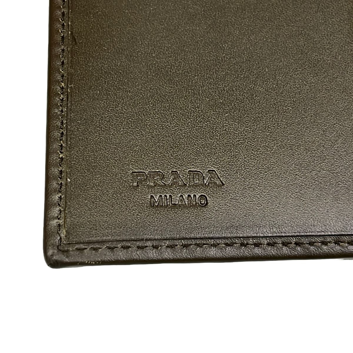 PRADA(プラダ) 2つ折り財布 - カーキ レザー - メルカリ