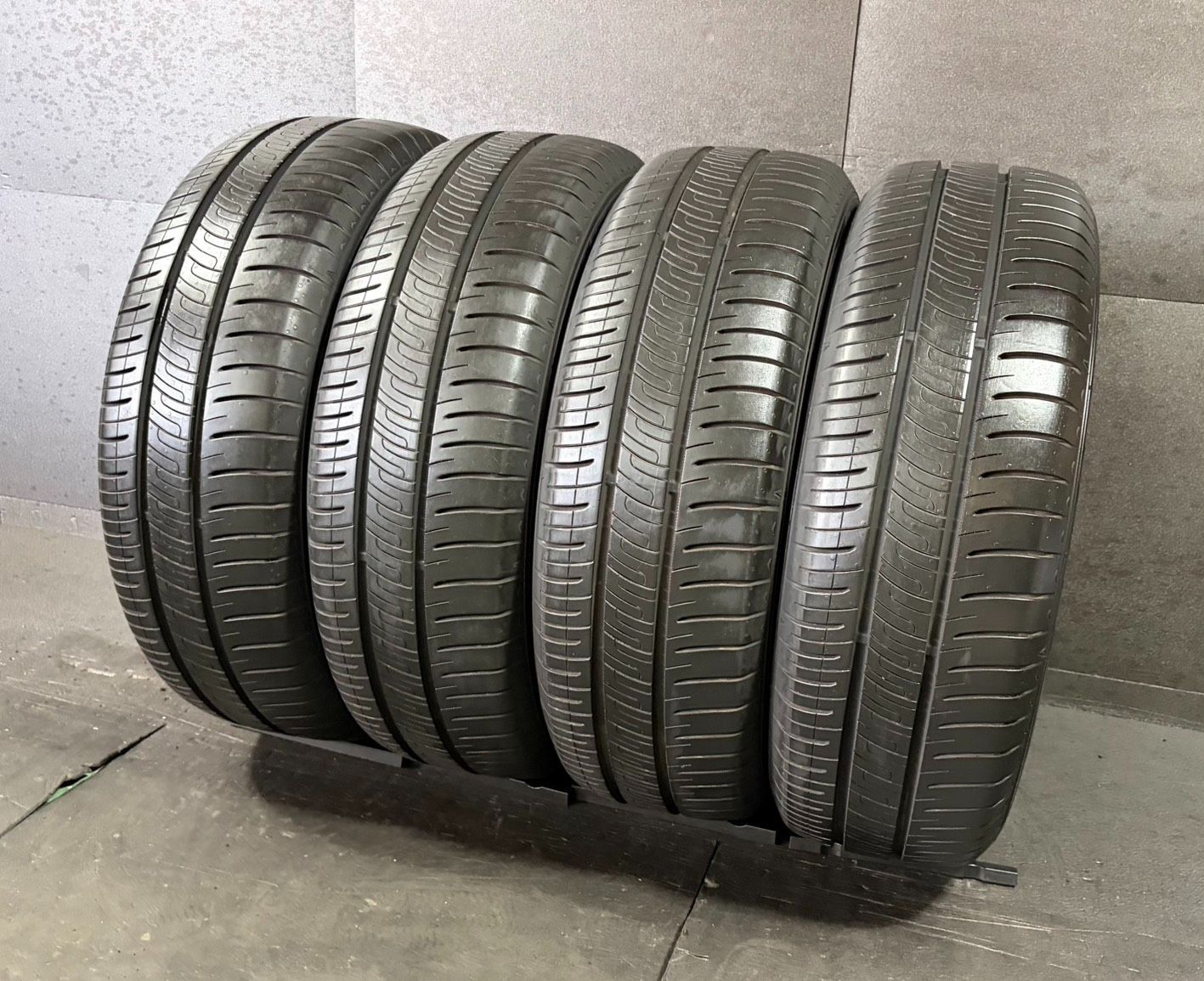 2025年製 約9.9分山 ダンロップ DUNLOP エナセーブ ENASAVE RV505 195