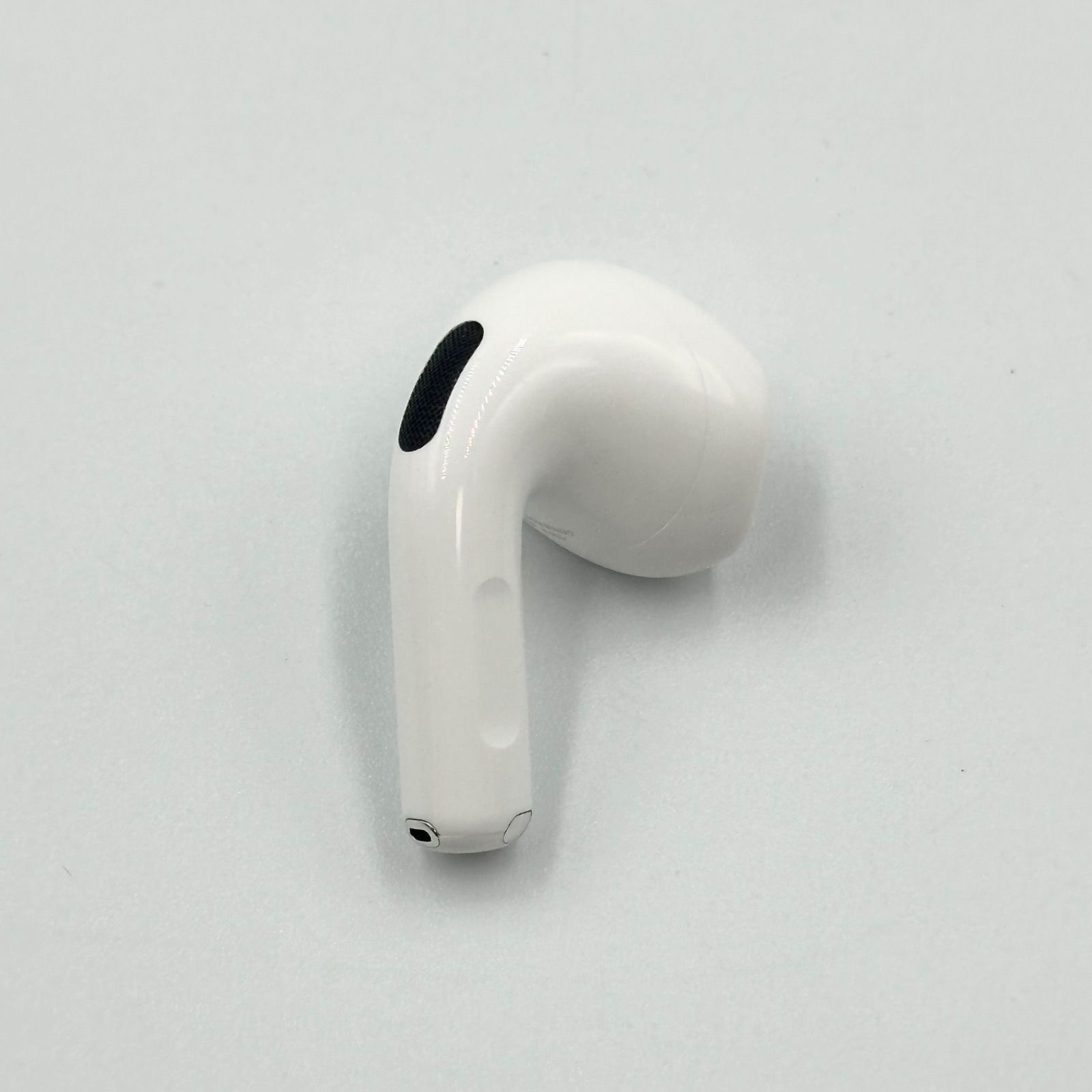 Apple AirPods 第4世代右耳A3050 ノイズキャンセリング非搭載【24時間