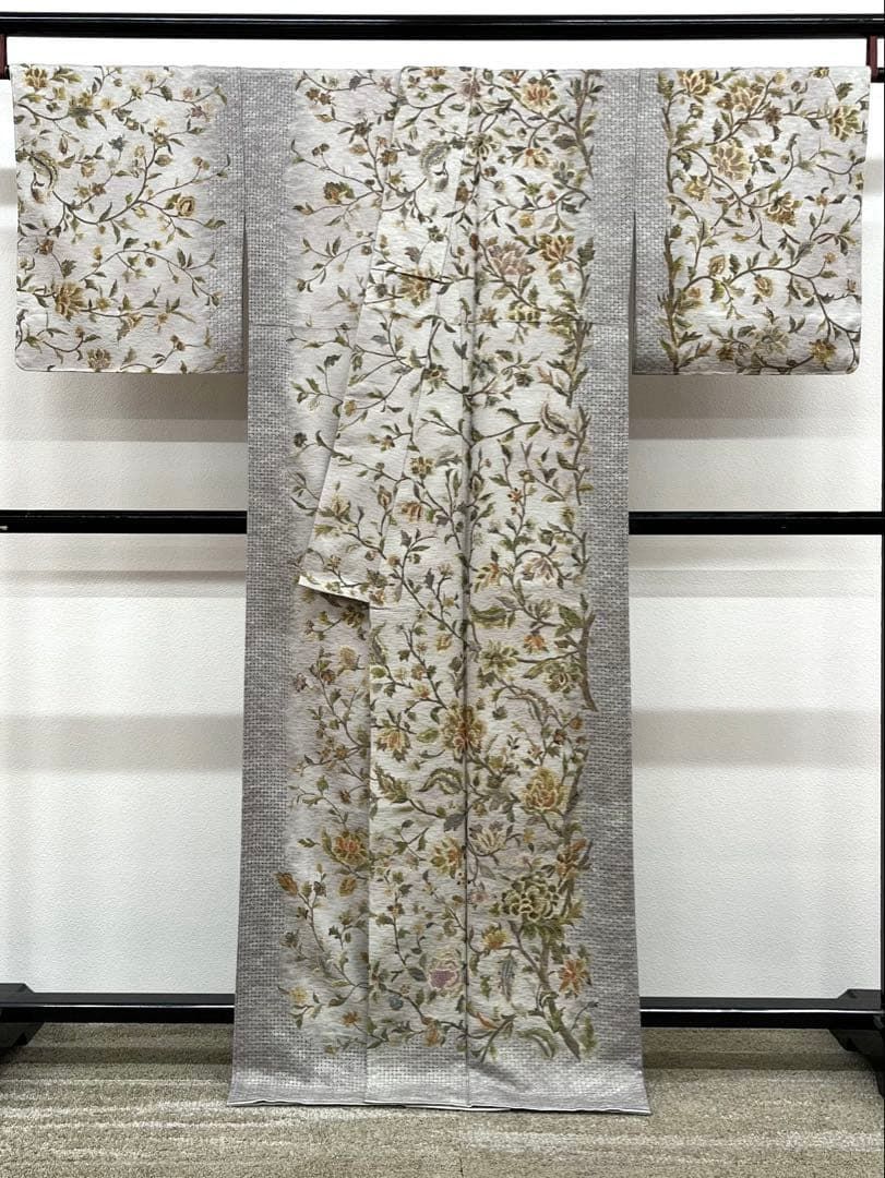 蘇州刺繍 汕頭刺繍 訪問着 金通し 唐花 さが美扱い 正絹 躾糸付き A462