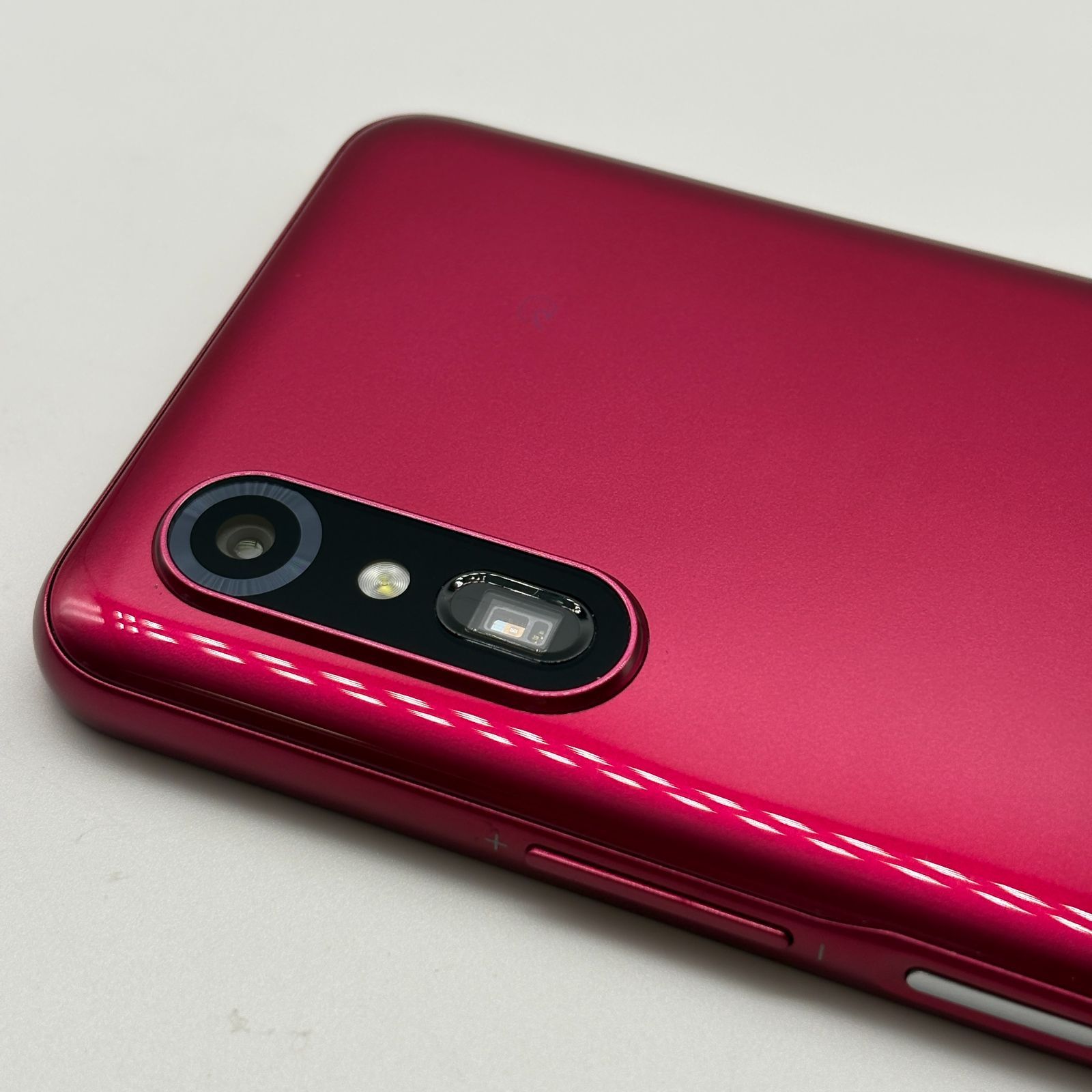 らくらくスマートフォンa 64GB らくらくスマホ かんたんスマートフォン