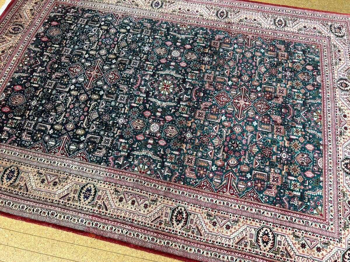 ペルシャ絨毯 クム産 シルク100% 手織り 188×135cm 高級ラグ