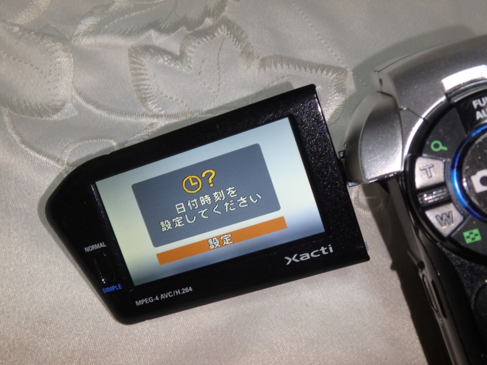 SANYO ビデオカメラ DMX-HD1000 少し難 - メルカリ