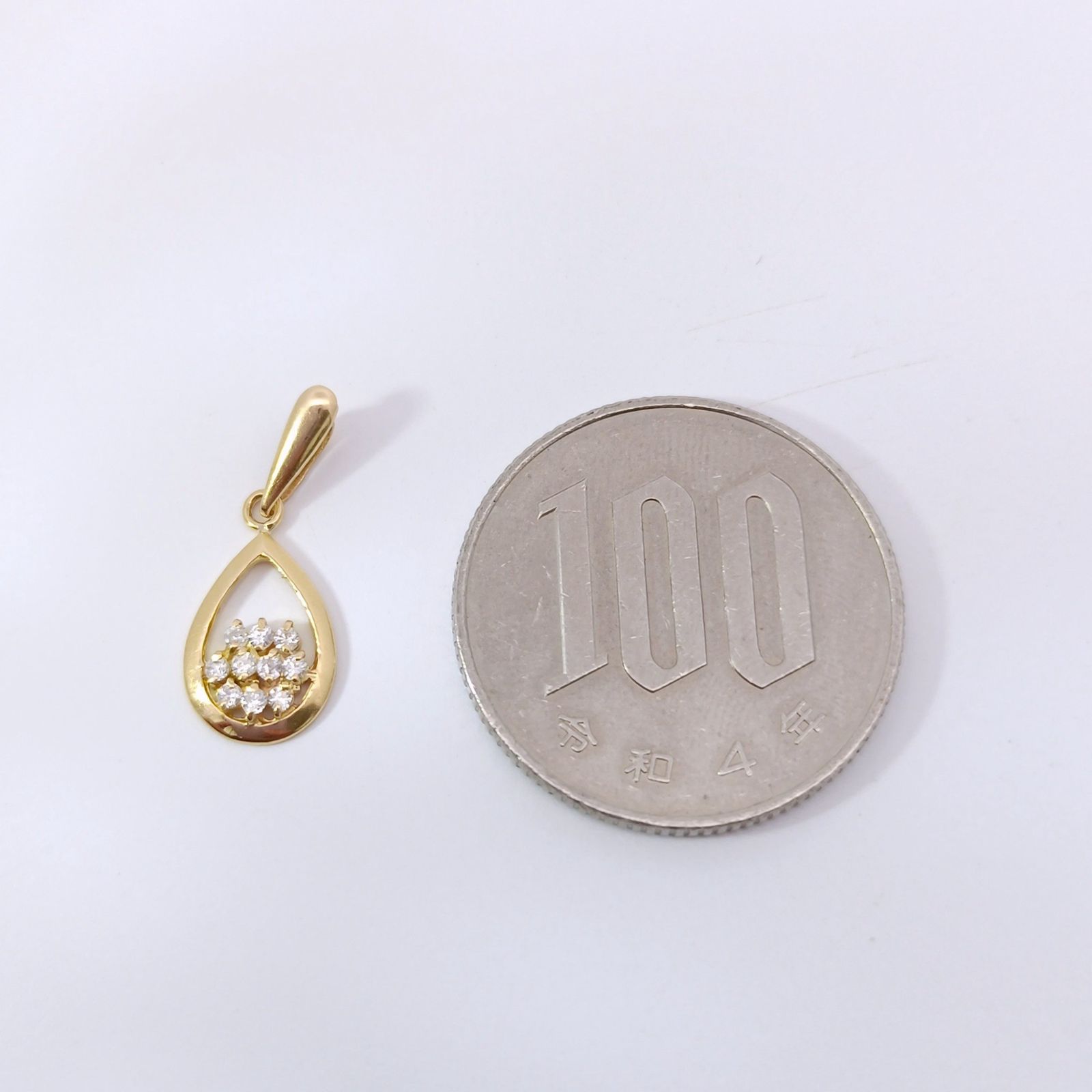 【専用】土倉沢、金山谷　ピアス、ネックレストップ 18金 K18 男女兼用 ダイヤ デザインネックレストップ 0.59g Z2909