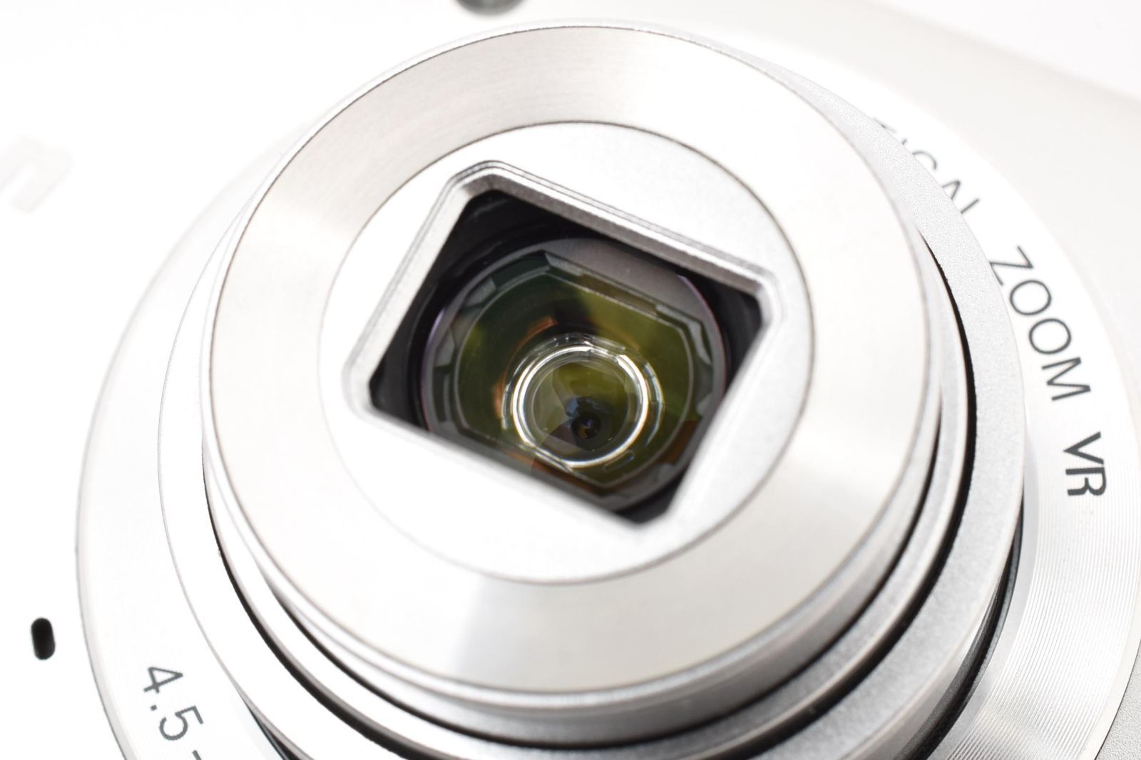 美品｜Nikon COOLPIX S3700 シルバー 光学8倍ズーム 2005万画素