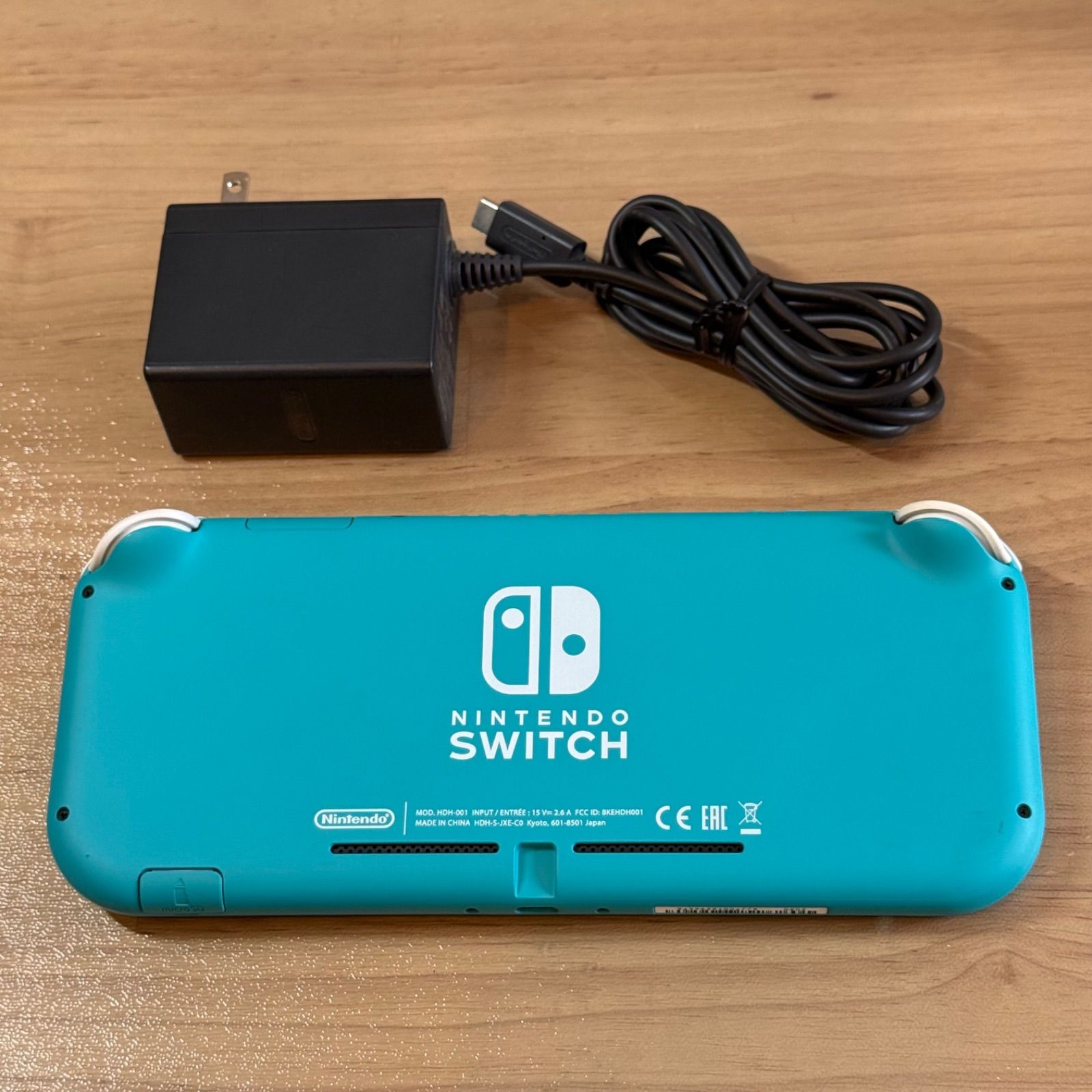 10-174【中古美品】Switch LITE ターコイズ 充電器付き - メルカリ
