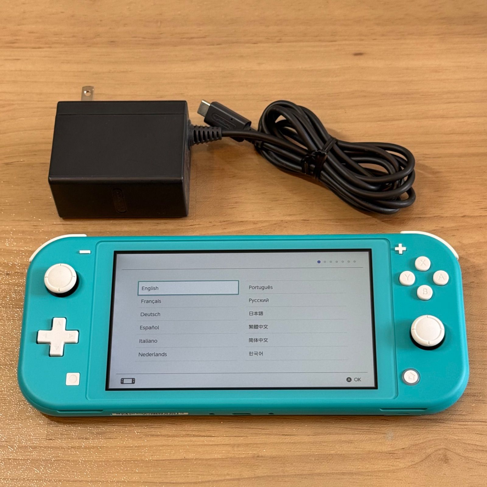 10-174【中古美品】Switch LITE ターコイズ 充電器付き - メルカリ