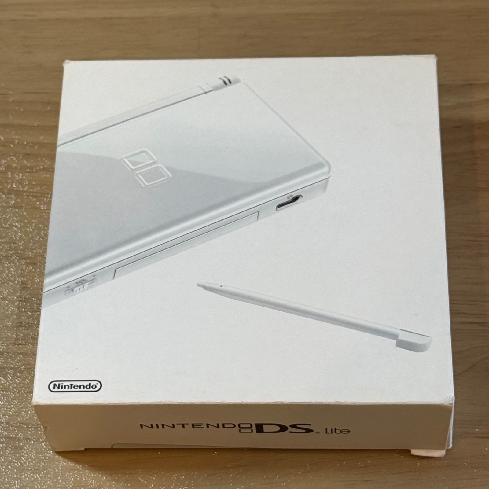10-181【中古美品】ニンテンドーDS LITE クリスタル・ホワイト 箱付き