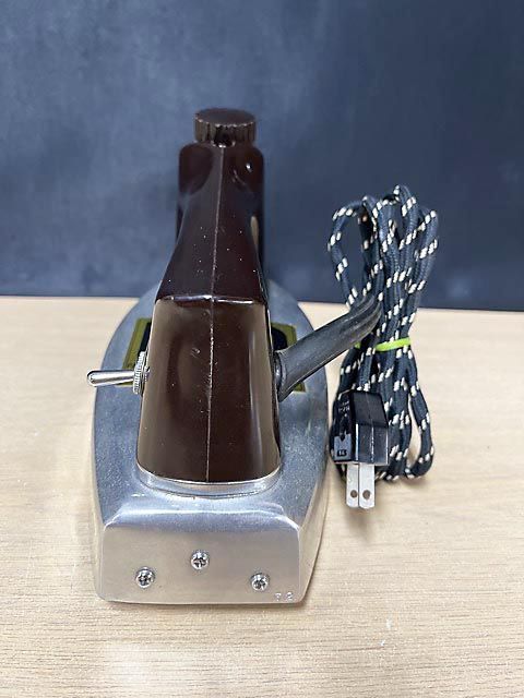 ジャンク品】 磯田電気製作所 N-70 アイロン スチームアイロン