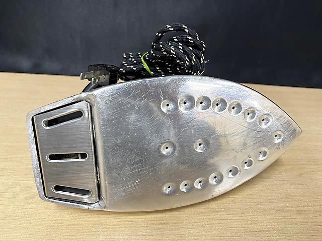 ジャンク品】 磯田電気製作所 N-70 アイロン スチームアイロン