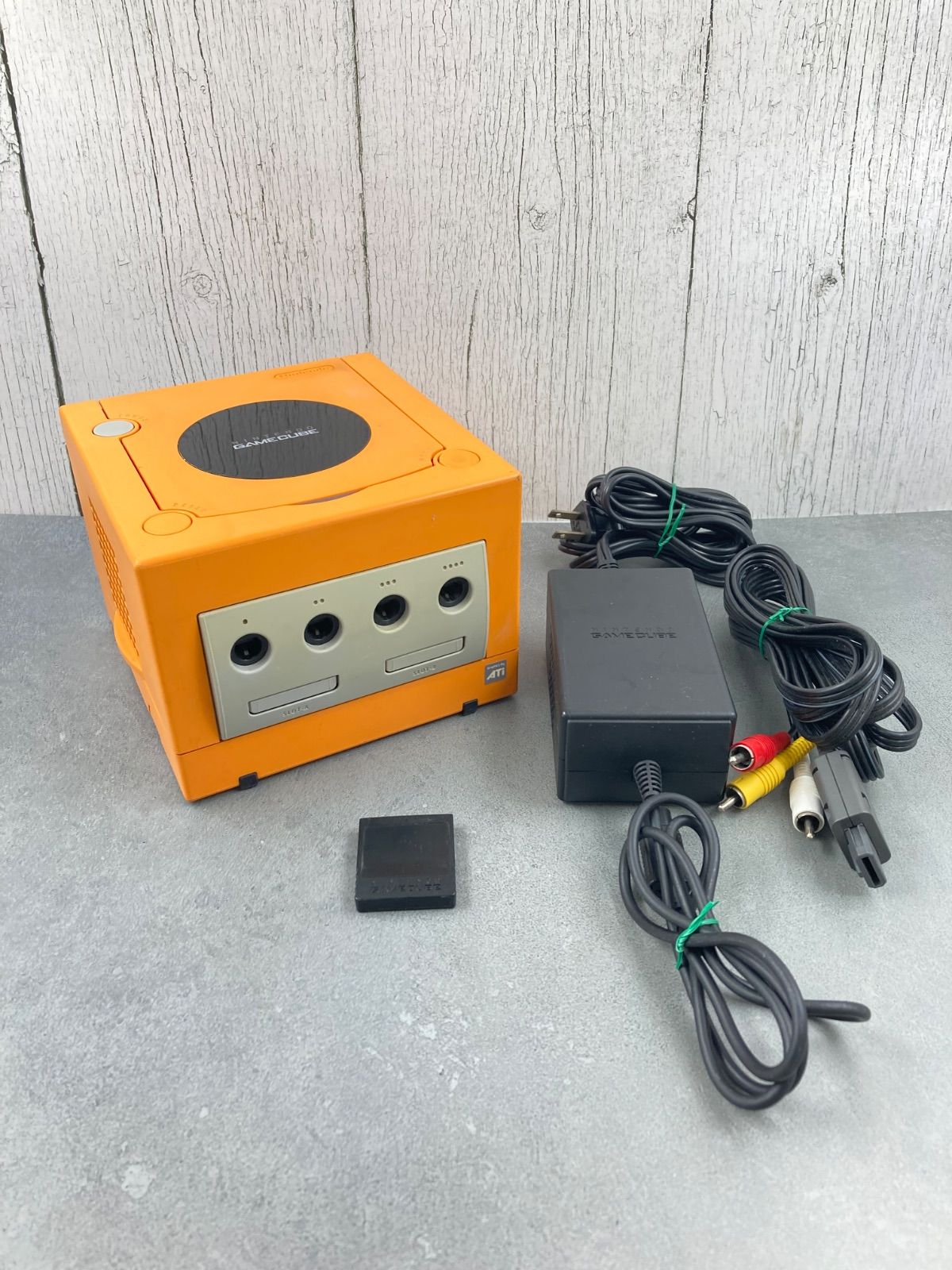 動作OK】 任天堂 ニンテンドー ゲームキューブ 本体 オレンジ 周辺機器