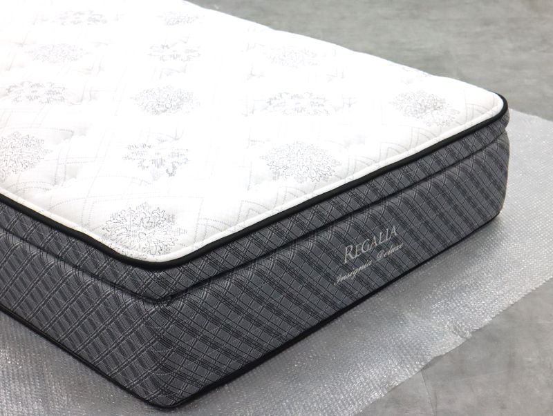 美品　KINGSDOWN REGALIA Insignia セミダブルマットレス 展示品 REGALIA レガリア KINGSDOWN キングスダウン IDC大塚家具