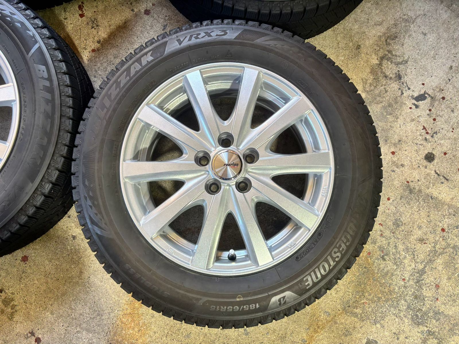 フォローで1500円オフ】185/65R15 スタッドレス ブリヂストン