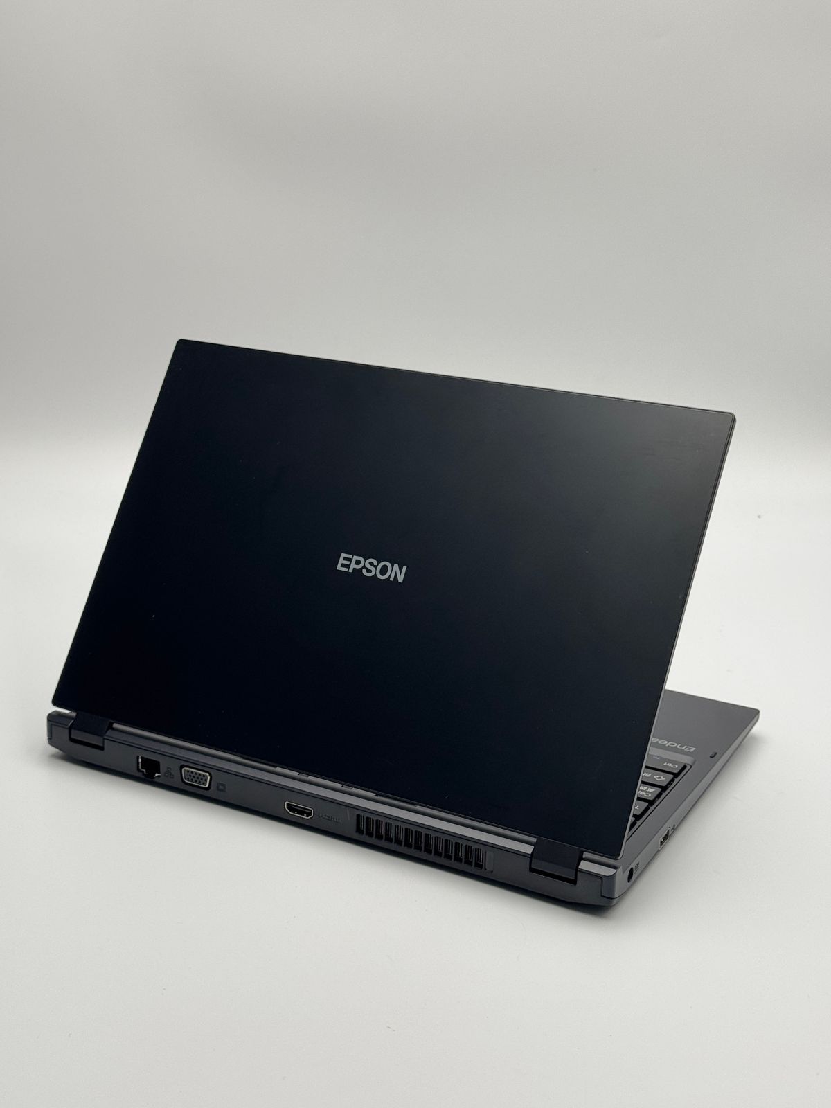 EPSON Endeavor NA521E Core i7-11世代 中古 - メルカリ