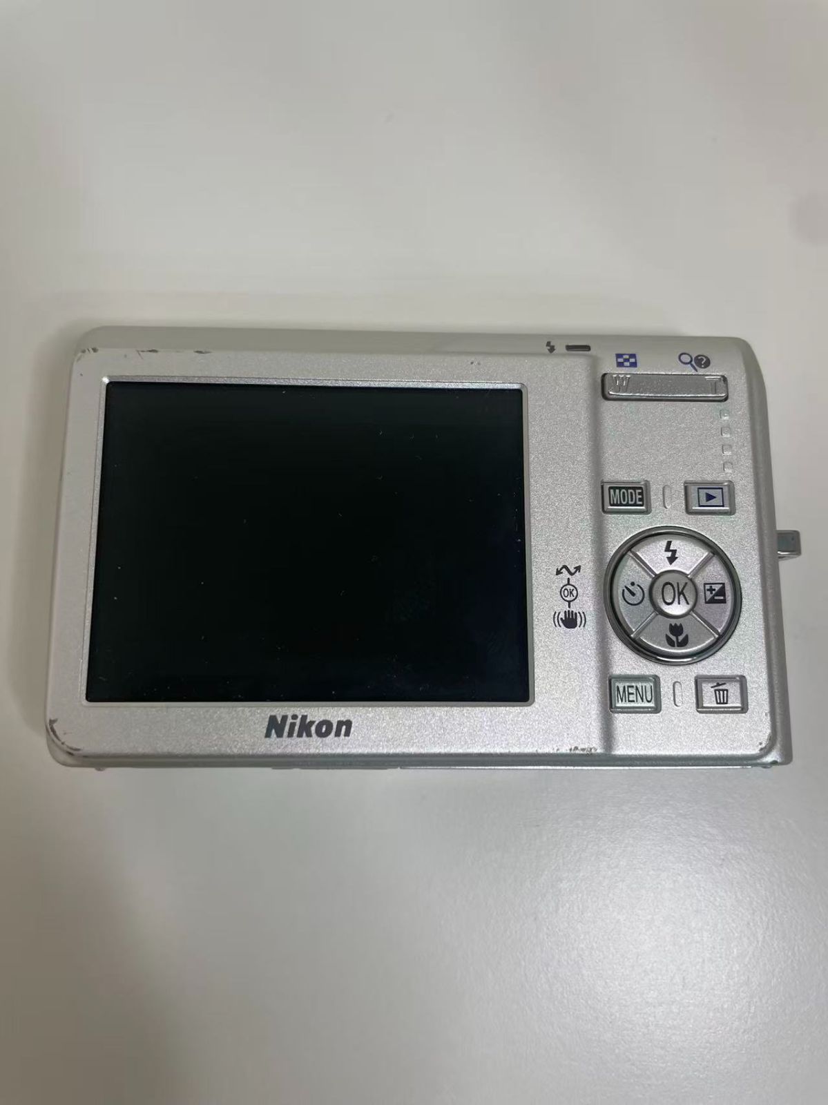 Nikon COOLPIX S200 シルバー デジカメ 動作確認済み コンデジ 純正