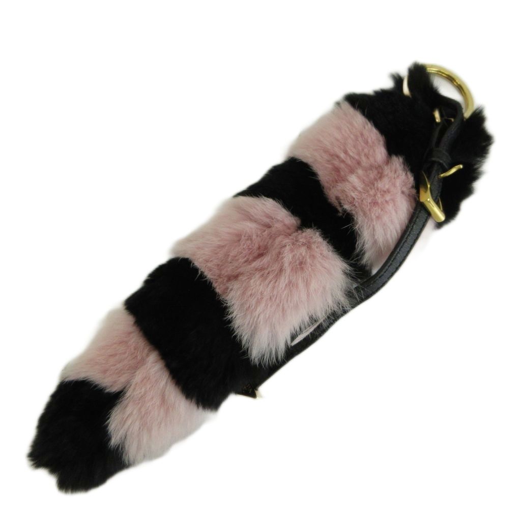 プラダ PRADA ファーバッグチャーム キーホルダー ラビット 尻尾 しっぽ ボーダー 三角ロゴプレート ゴールド金具 黒 ブラック ピンク /XZ ■GY11 26,585円