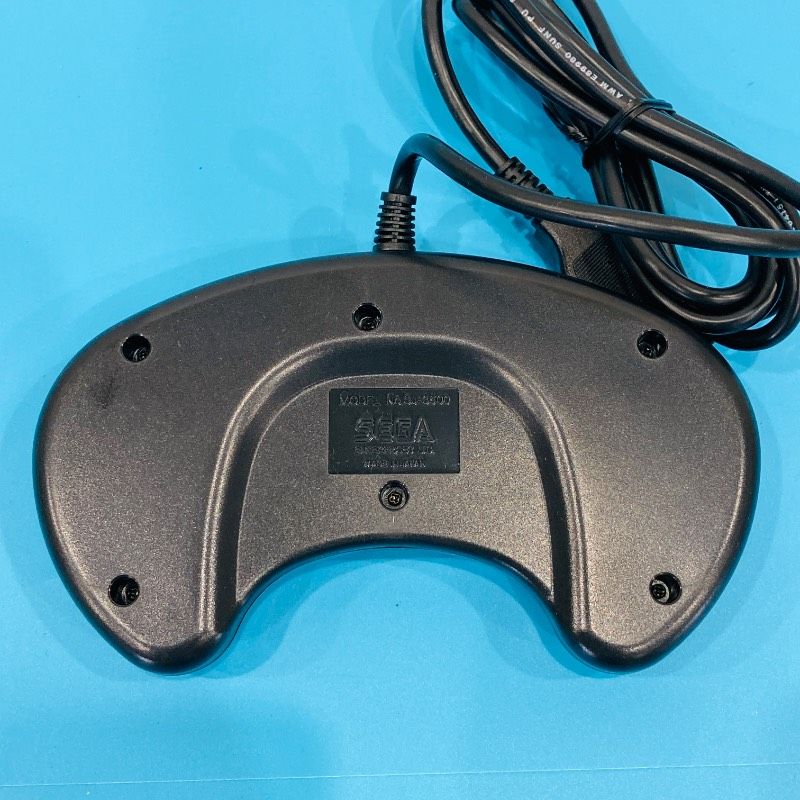 本体美品】【箱/印刷物/コントローラ付き】SEGA セガ メガドライブ