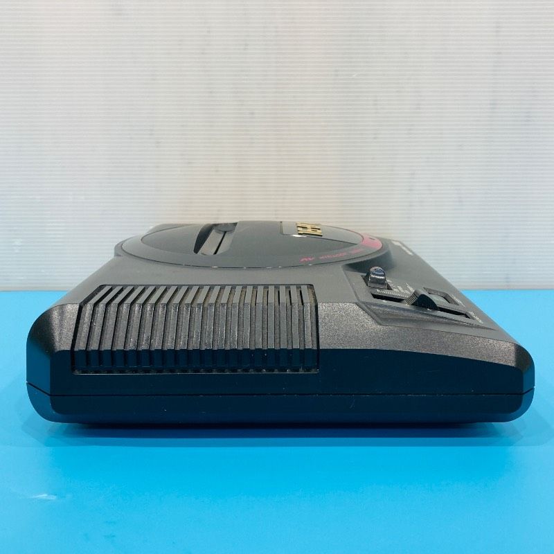 N878 ☆ セガ メガドライブ　本体 箱付き　HAA-2510  SEGA 本体美品】【箱/印刷物/コントローラ付き】SEGA セガ メガドライブ