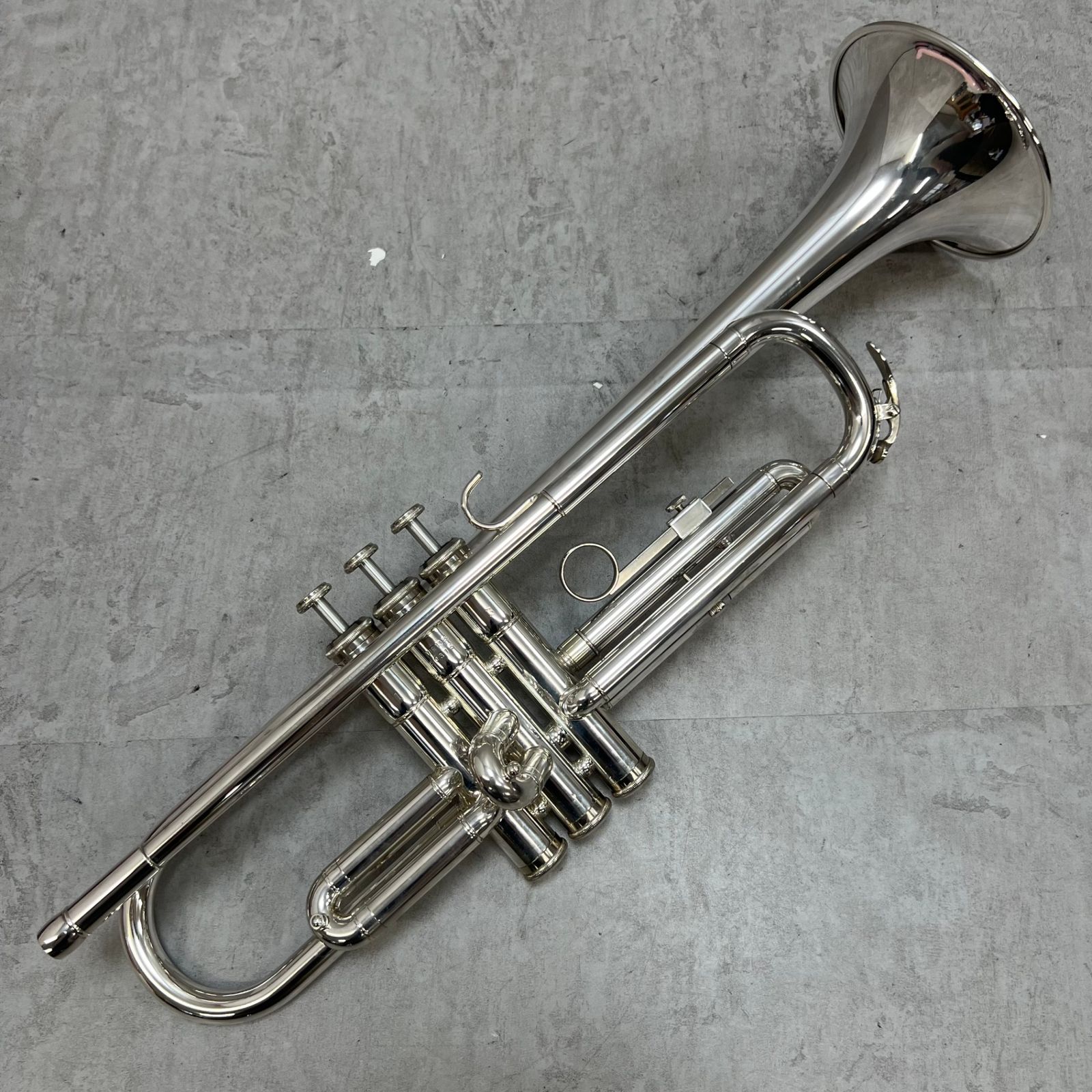 ヤマハ B♭トランペット YTR-1335 ニッケルメッキ イエローブラス