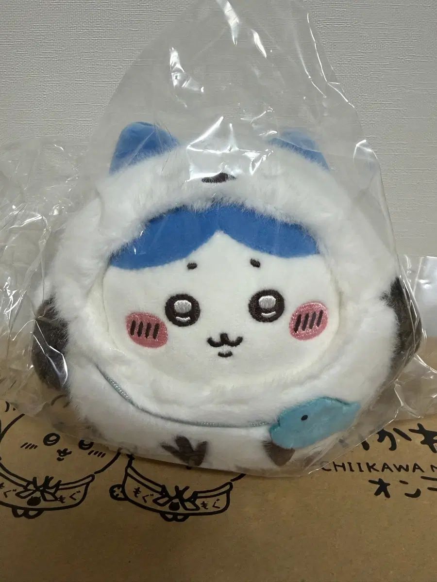 ちいかわ もぐもぐ本舗 シマエナガ ハチワレ ぬいぐるみ