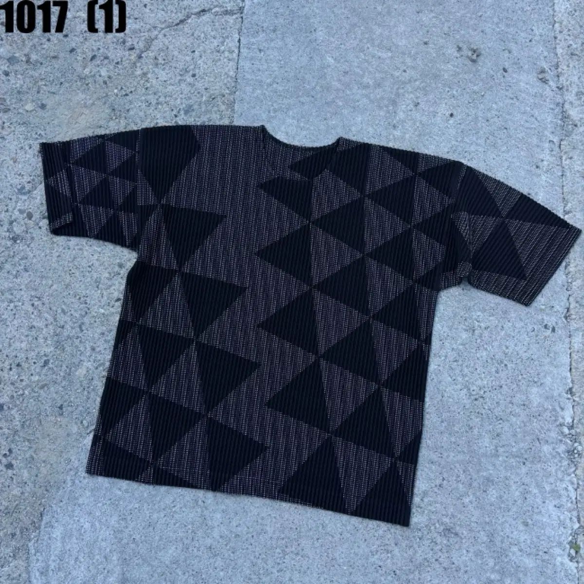 ISSEY MIYAKE PLEATS PLEASE 半袖 003