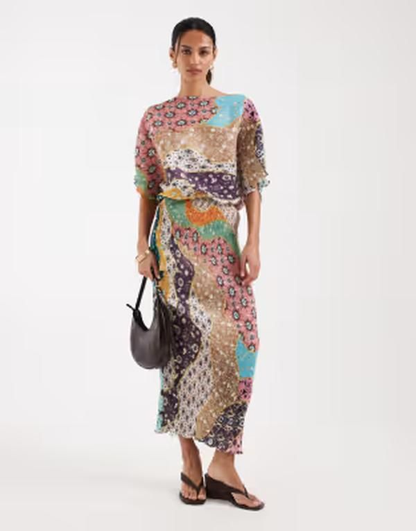 ネバーフリードレスド レディース トップス ワンピース プリント マキシ Never Fully Dressed Tilly off shoulder plisse maxi dress in pas 45,370円