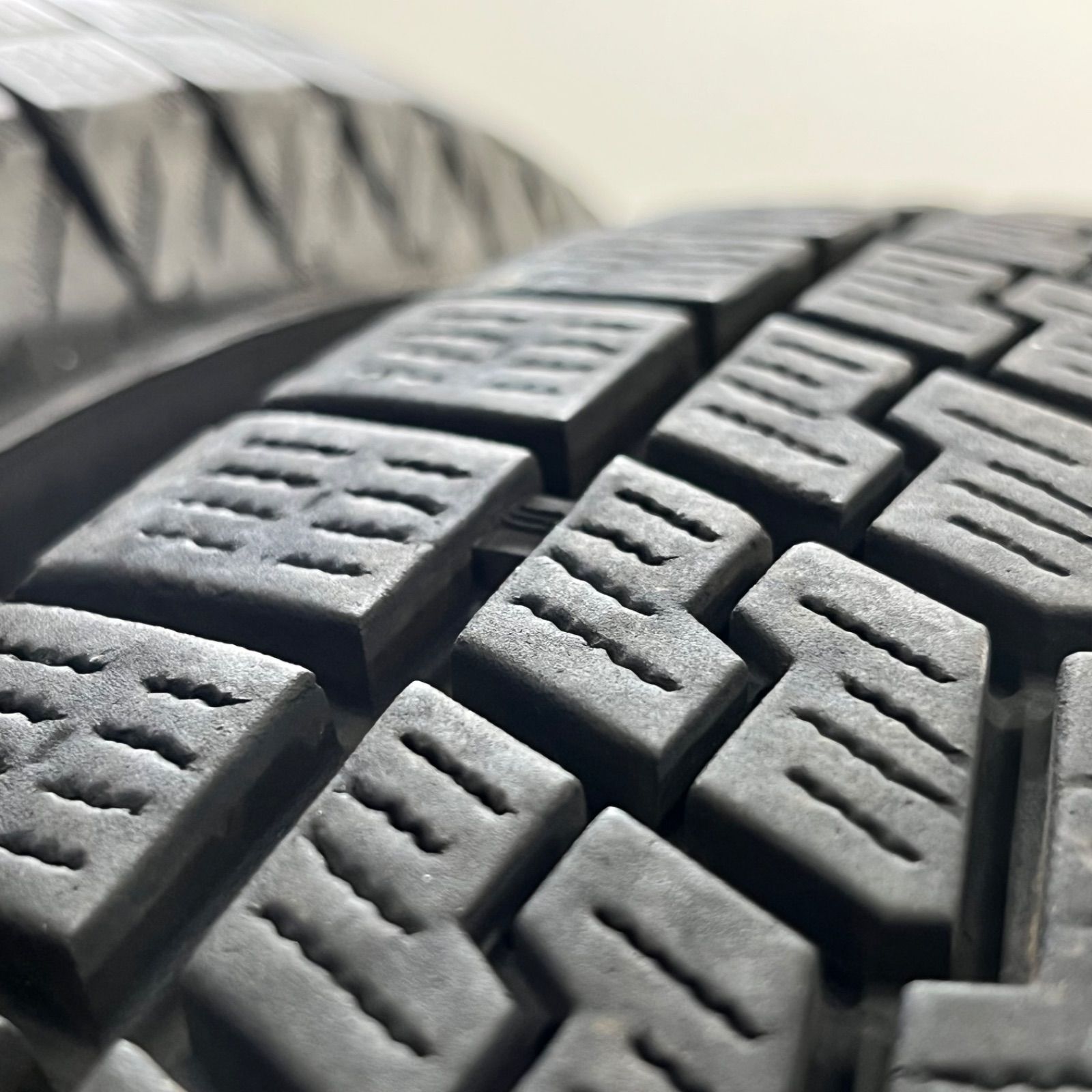 25年製 155/65R14 ヨコハマ アイスガード7 IG70 スタッドレス タイヤ