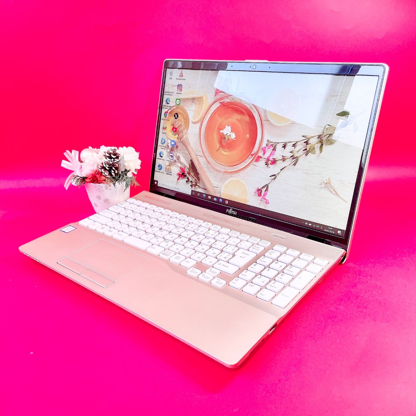 残り1台限り‼️おしゃれゴールド✨️たっぷり大容量1TB 薄型 ノート