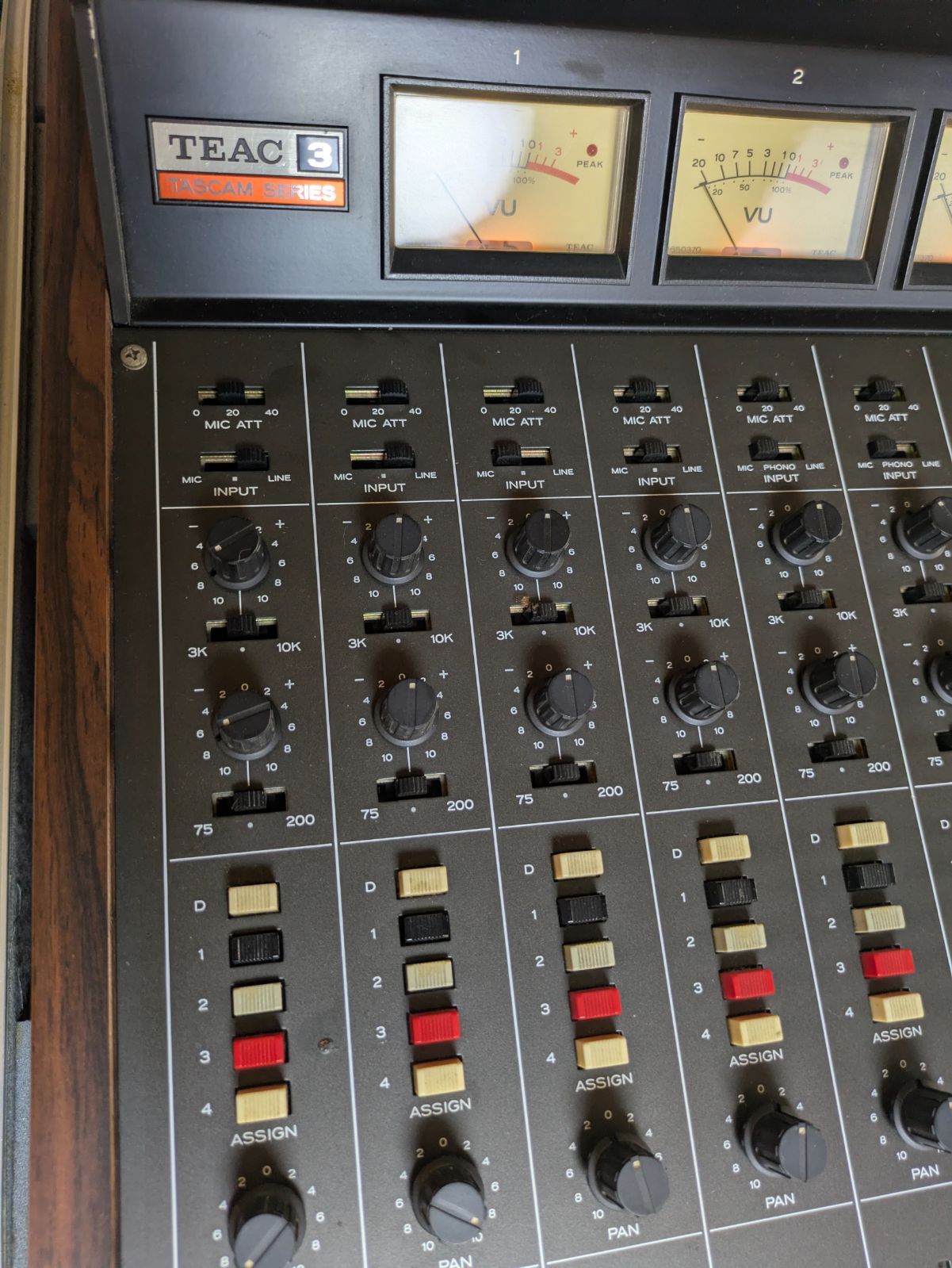TEAC ティアック Model 3 TASCAM SERIES アナログミキサー 8ch 4バス