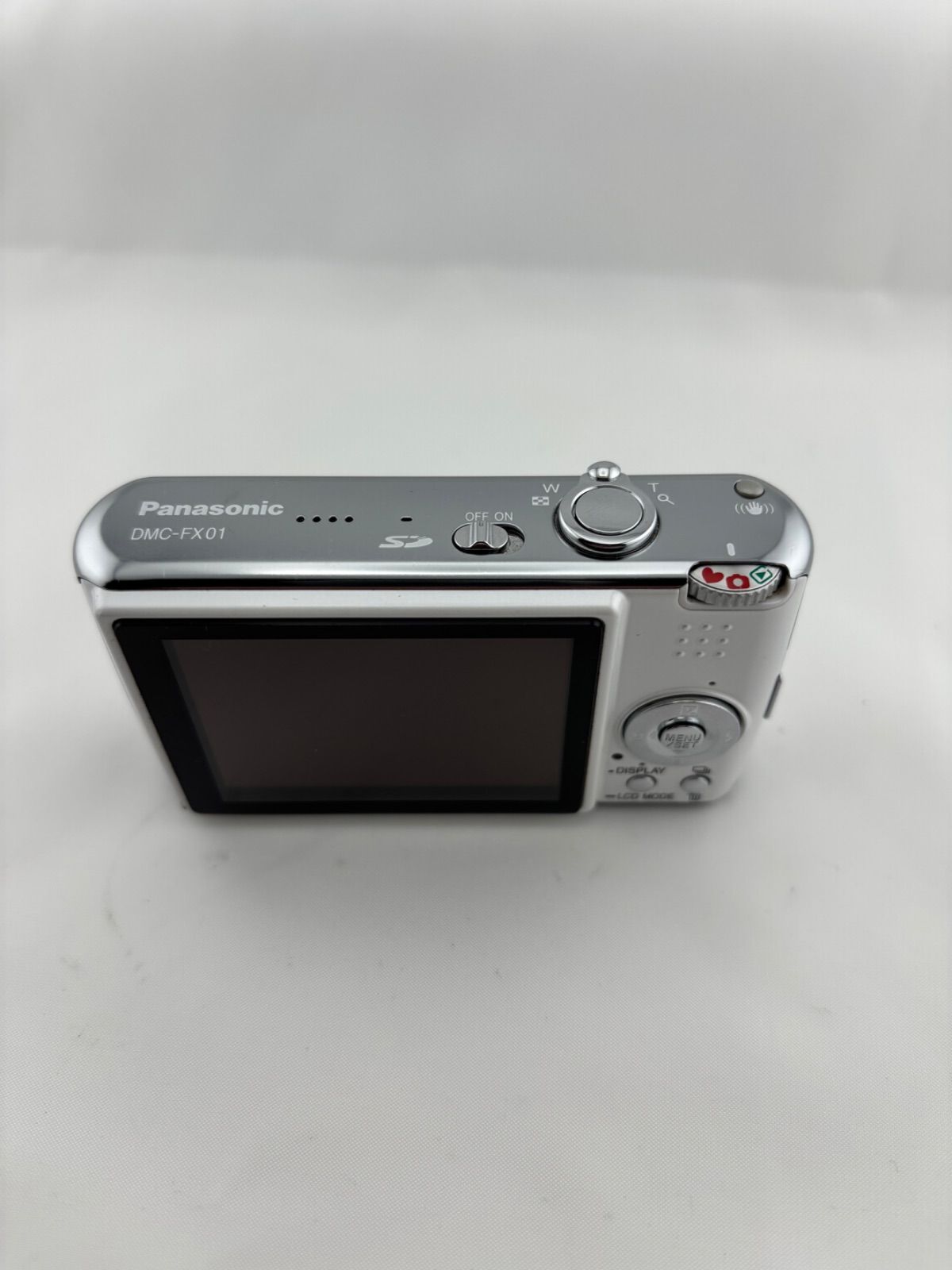 2703【美品、動作確認済み】 Panasonic LUMIX DMC-FX01 ホワイト