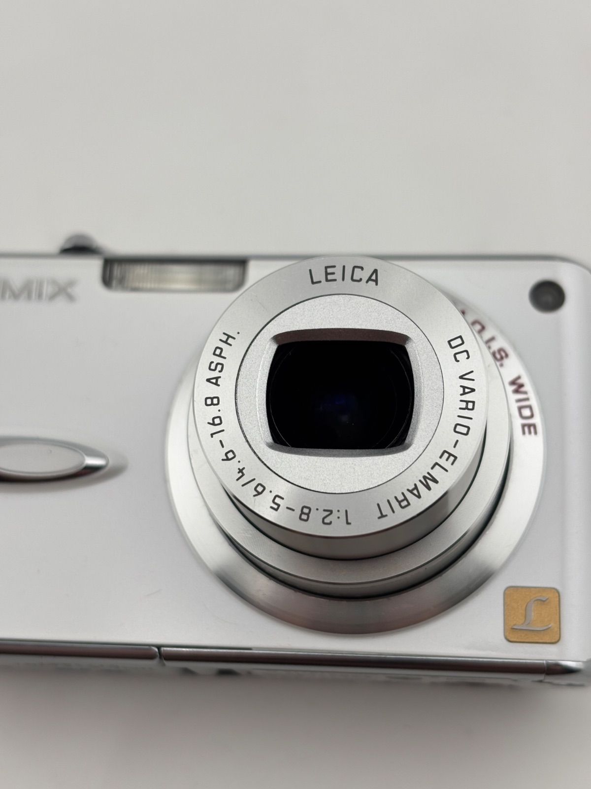2703【美品、動作確認済み】 Panasonic LUMIX DMC-FX01 ホワイト