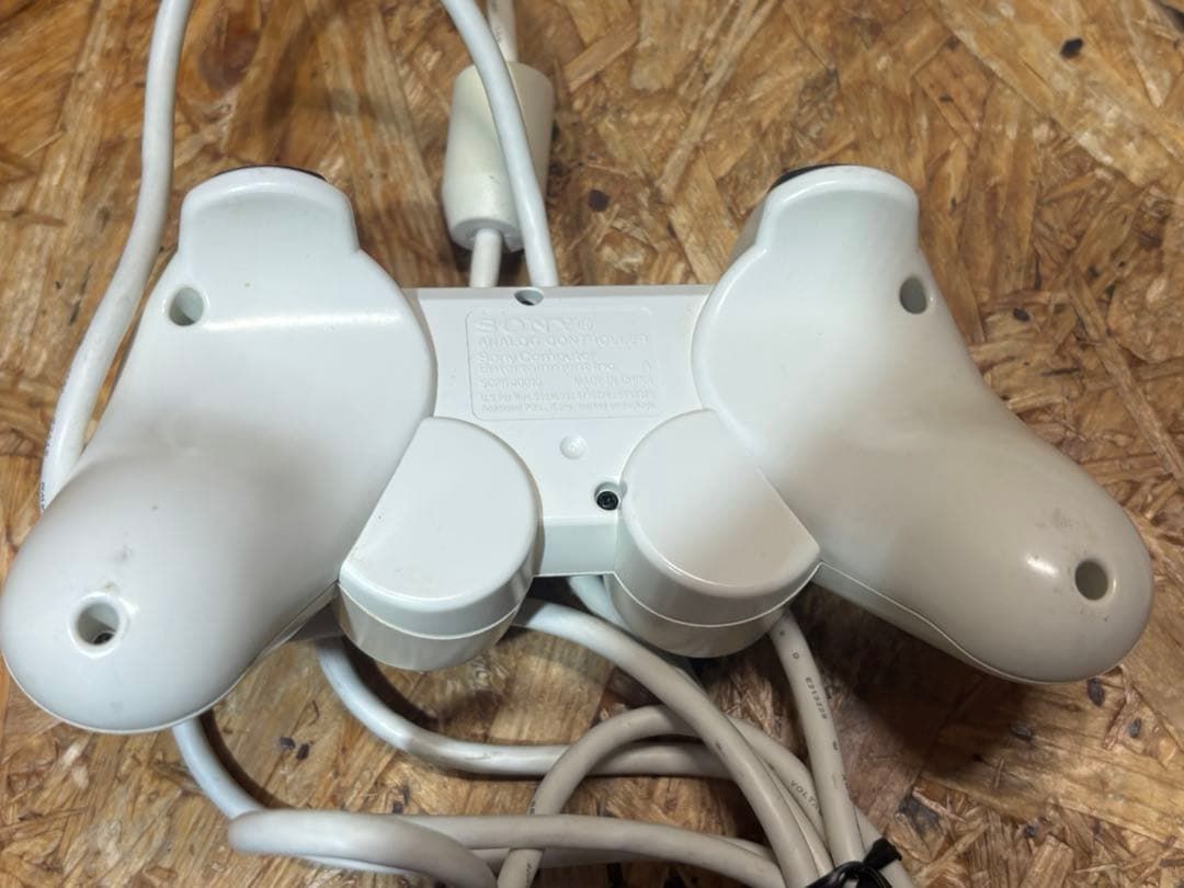 薄型 PS2 プレステ2 SCPH-70000 ソフト付 520 - メルカリ