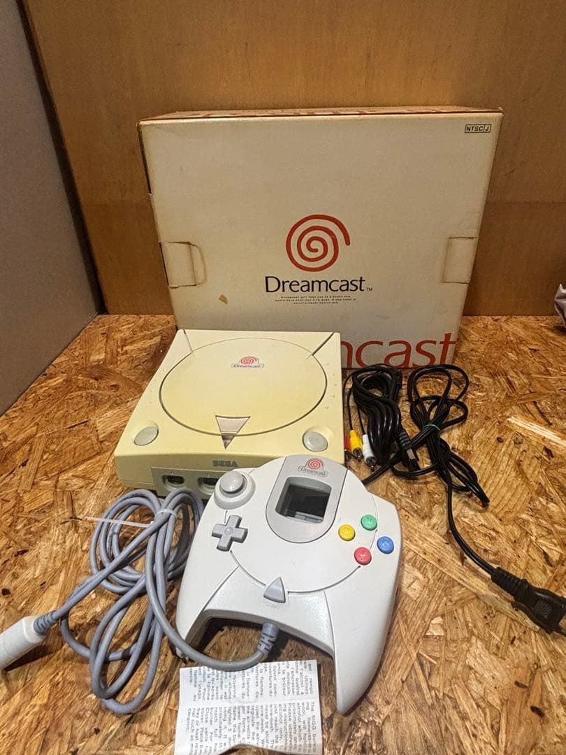 DreamCast ドリームキャスト 本体 HKT-3000 104 箱付き - メルカリ