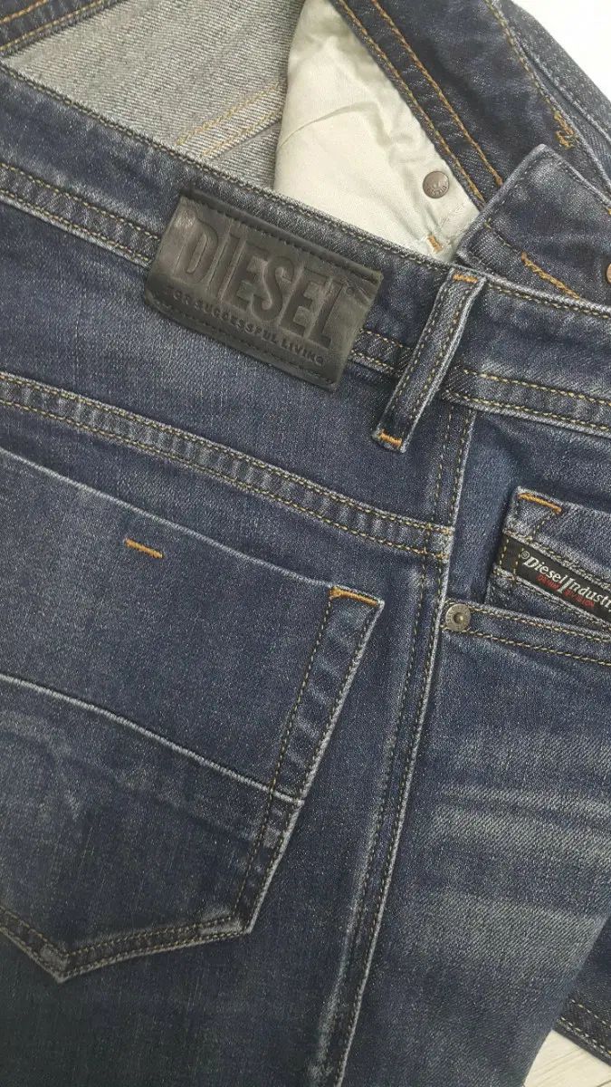正規品 DIESEL(ストレッチ加工) THOMMER W34 実寸(No 627)S級