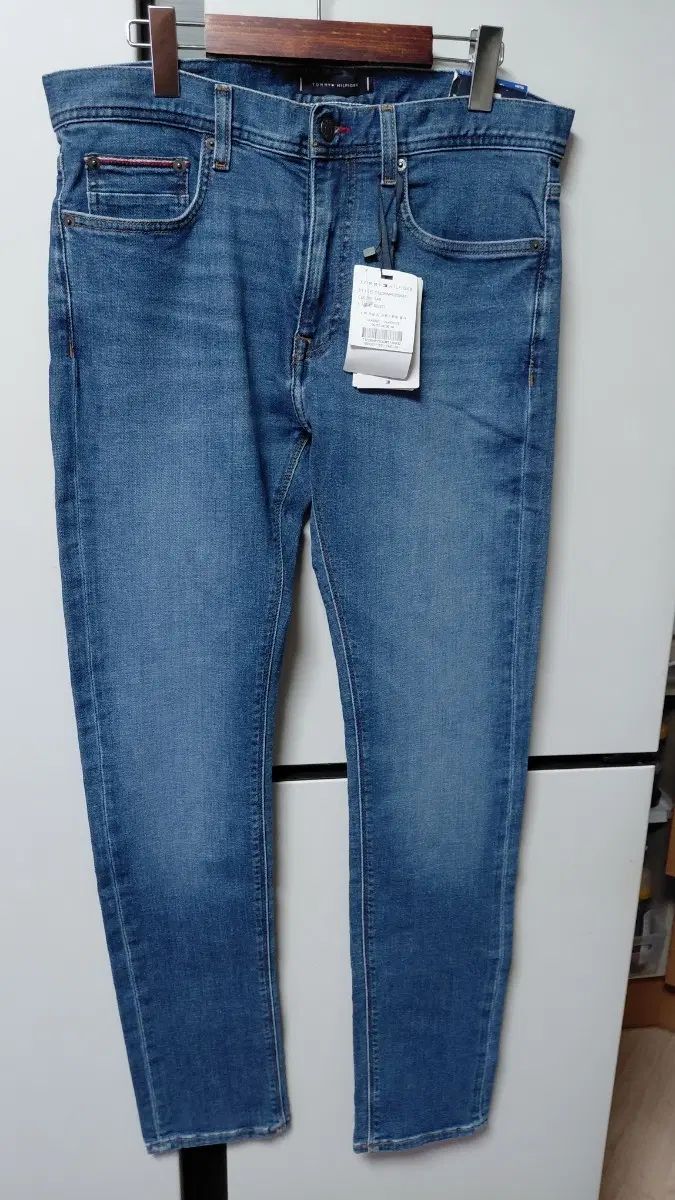 Tommy Hilfiger トミーヒルフィガー デニム ブルー 新品 34