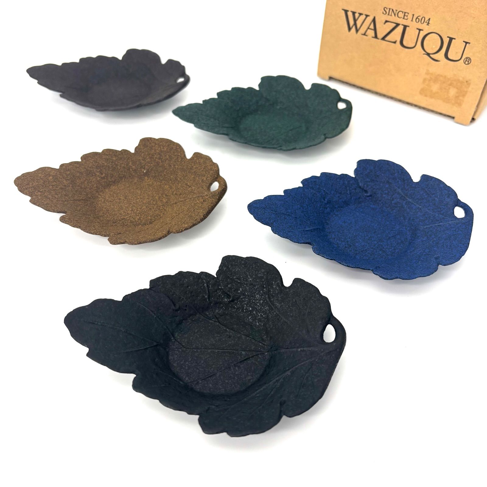 菊地保寿堂】「WAZUQU」柏葉形茶托揃 （色違い5色）/ 未使用品 鋳物製