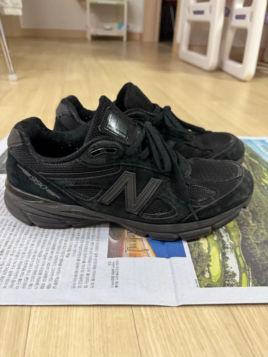 ニューバランス 990v4 トリプルブラック