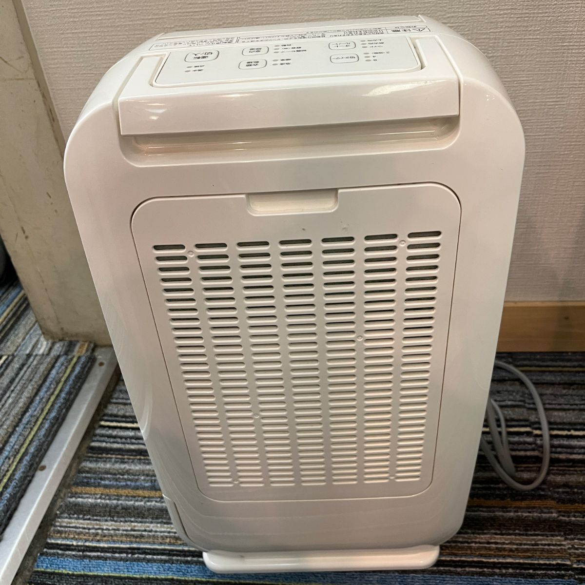 日立 衣類乾燥除湿機 HJS-D562 2019年製 デシカント方式 軽量 - メルカリ
